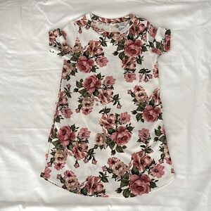 Women’s floral knee length shift dress